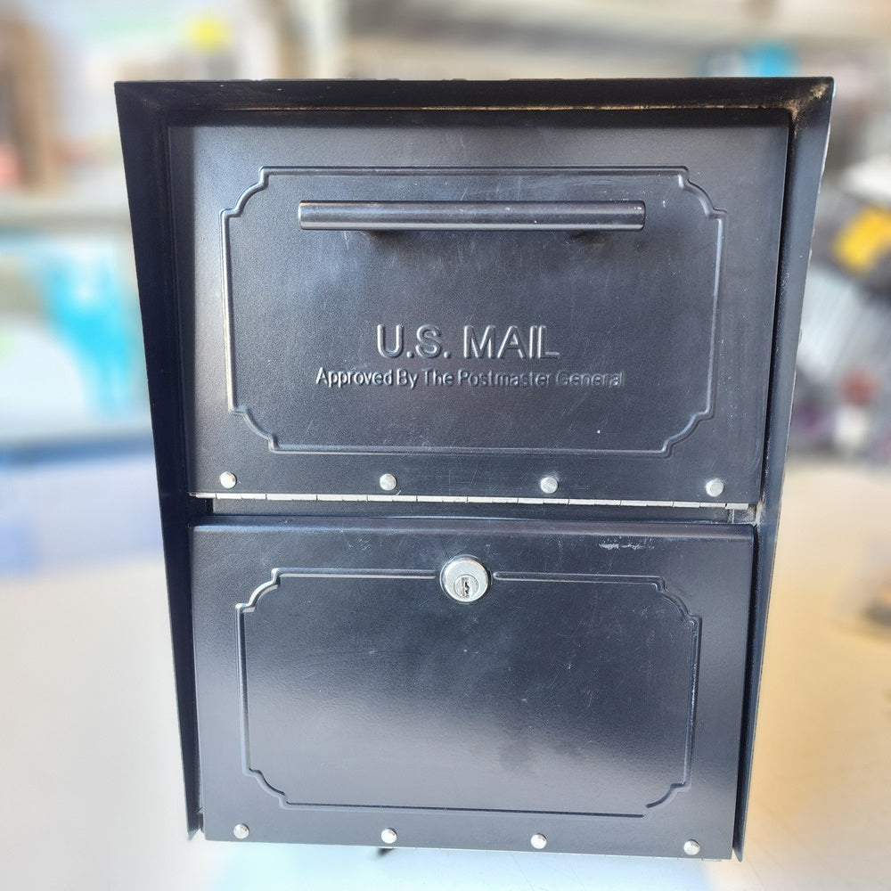 Oasis Classic Black, Extra Large, Steel, Locking, Post Mount Parcel Mailbox with High Security Reinforced Lock (6200B-10) Oasis Classic Black, Extra Large, Steel, Locking, Post Mount Parcel Mailbox with High Security Reinforced Lock (6200B-10)